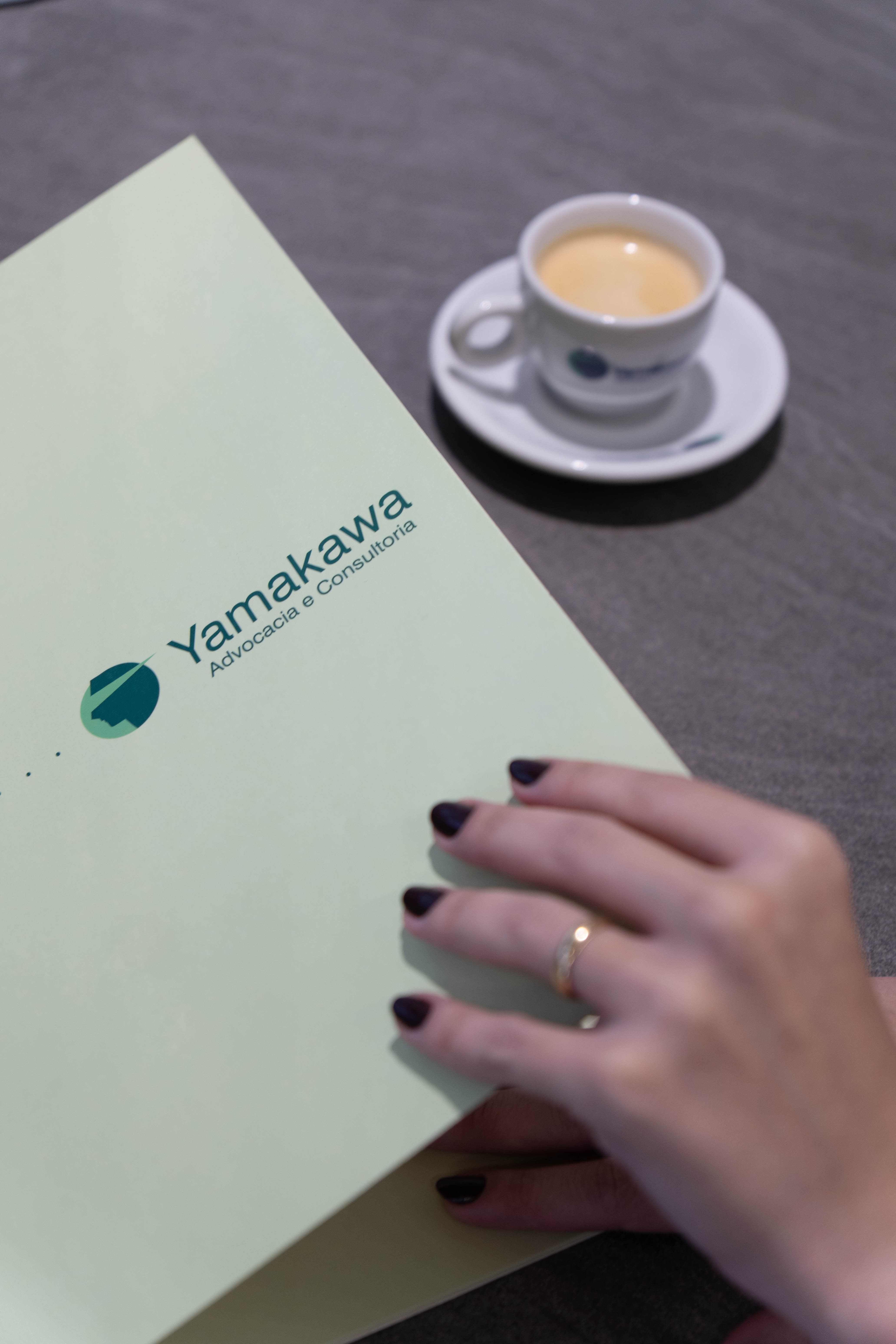 Equipe da Yamakawa Advocacia e Consultoria em atendimento